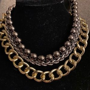 Zi collection piece necklace and earring set